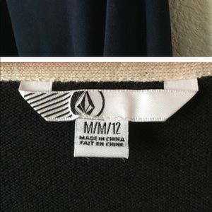 Volcom sweater